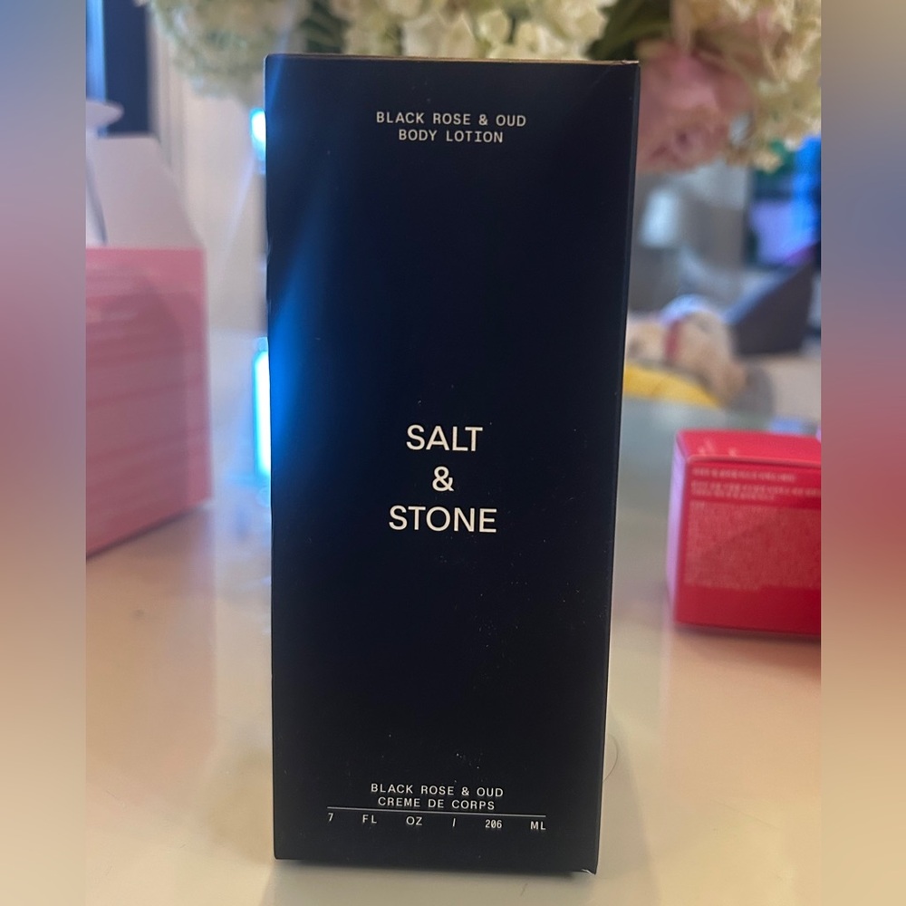 Salt & Stone Black Rose & Oud Body Lotion - Picture 2 of 3
